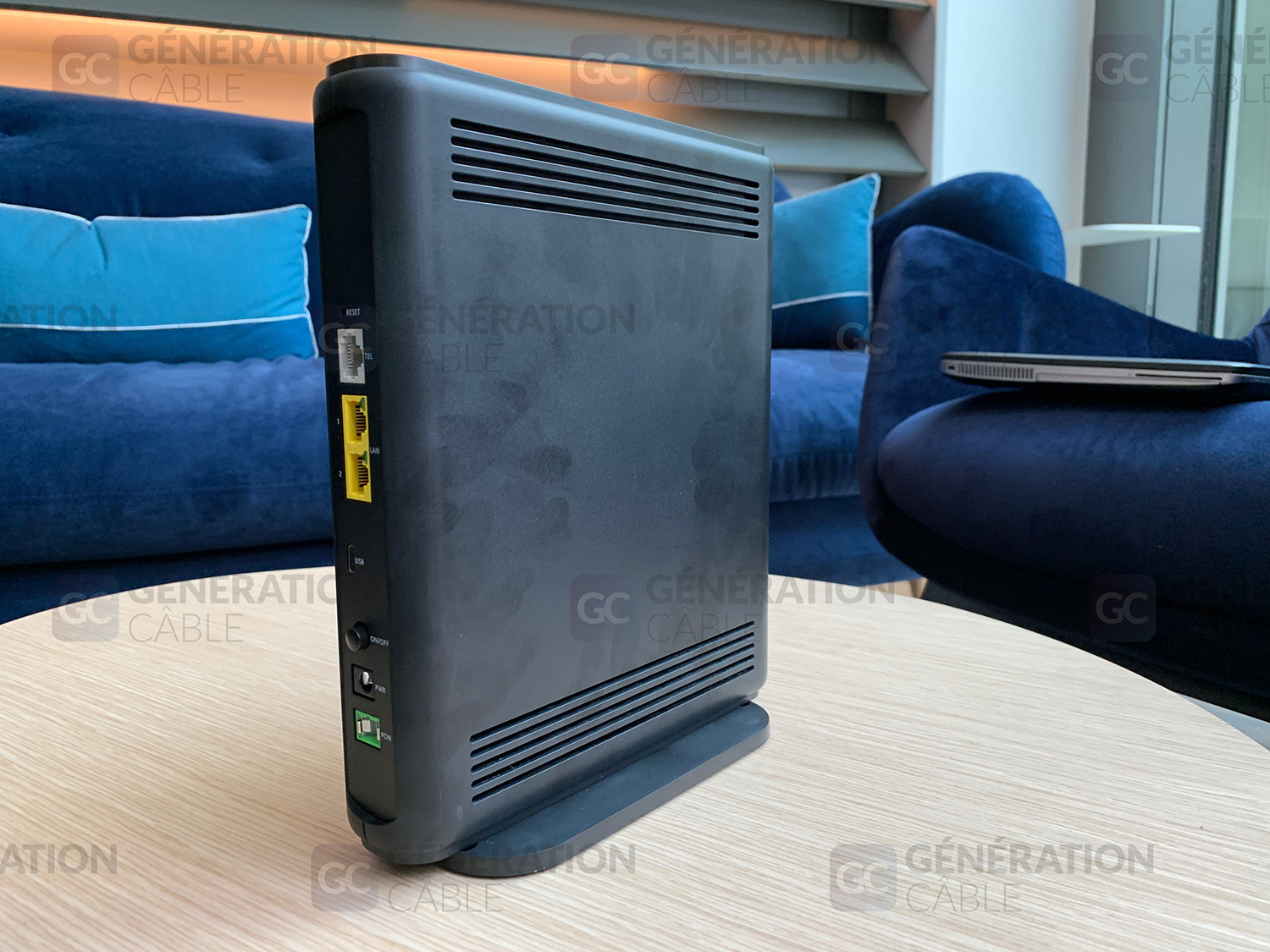 SFR dévoile son nouveau décodeur, la SFR BOX 8 Génération Câble